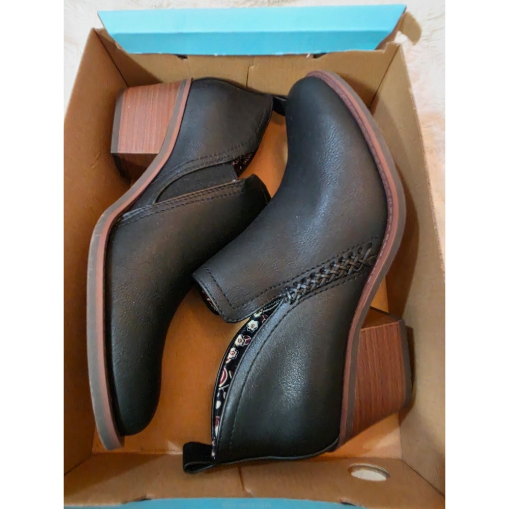 NIB Baretraps Lidian Black Cushioned Ankle Booties – Size 10M